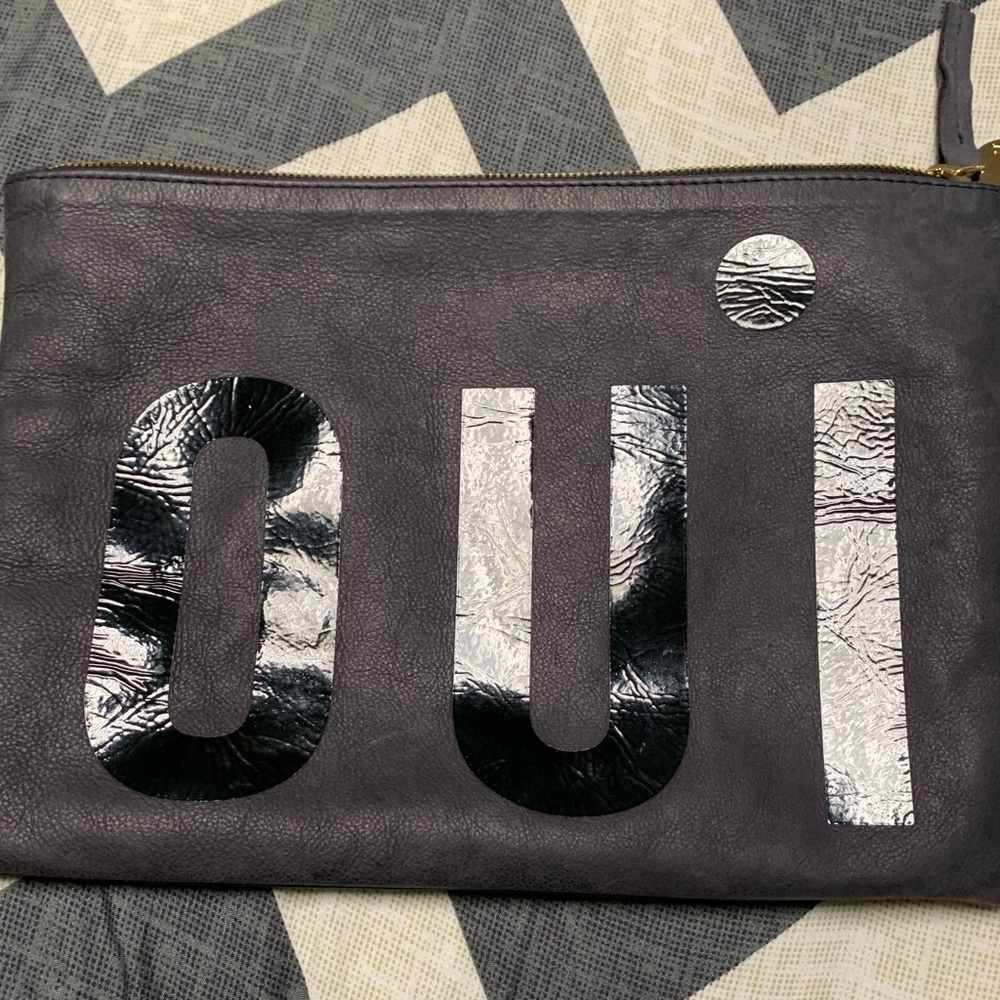 Clare v pouch w/gold zip
